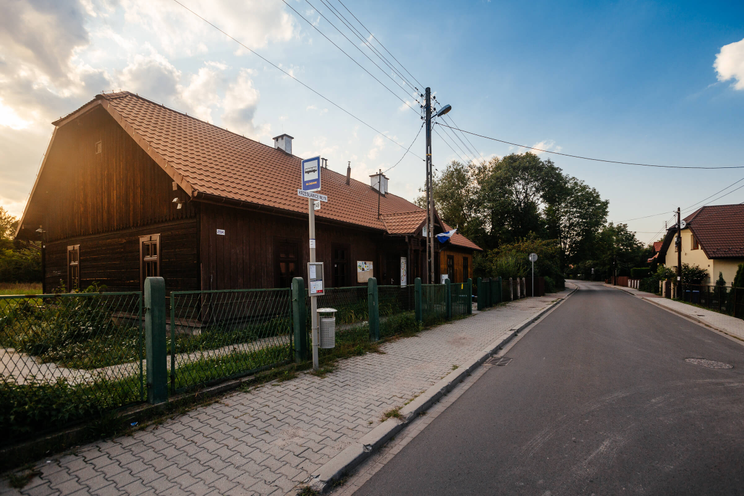 Kraków Wzgórza Krzesławickie - mieszkanie położone w zabudowie jednorodzinnej