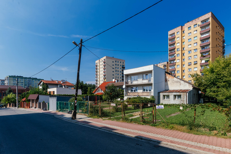 Mieszkanie położone wśród zróżnicowanej zabudowy - Kraków Łagiewniki Borek Fałęcki