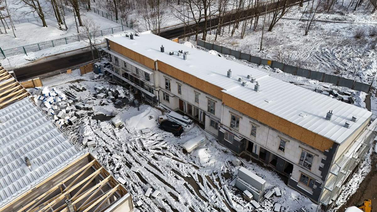 Manufaktura Marki 2 Novisa Development